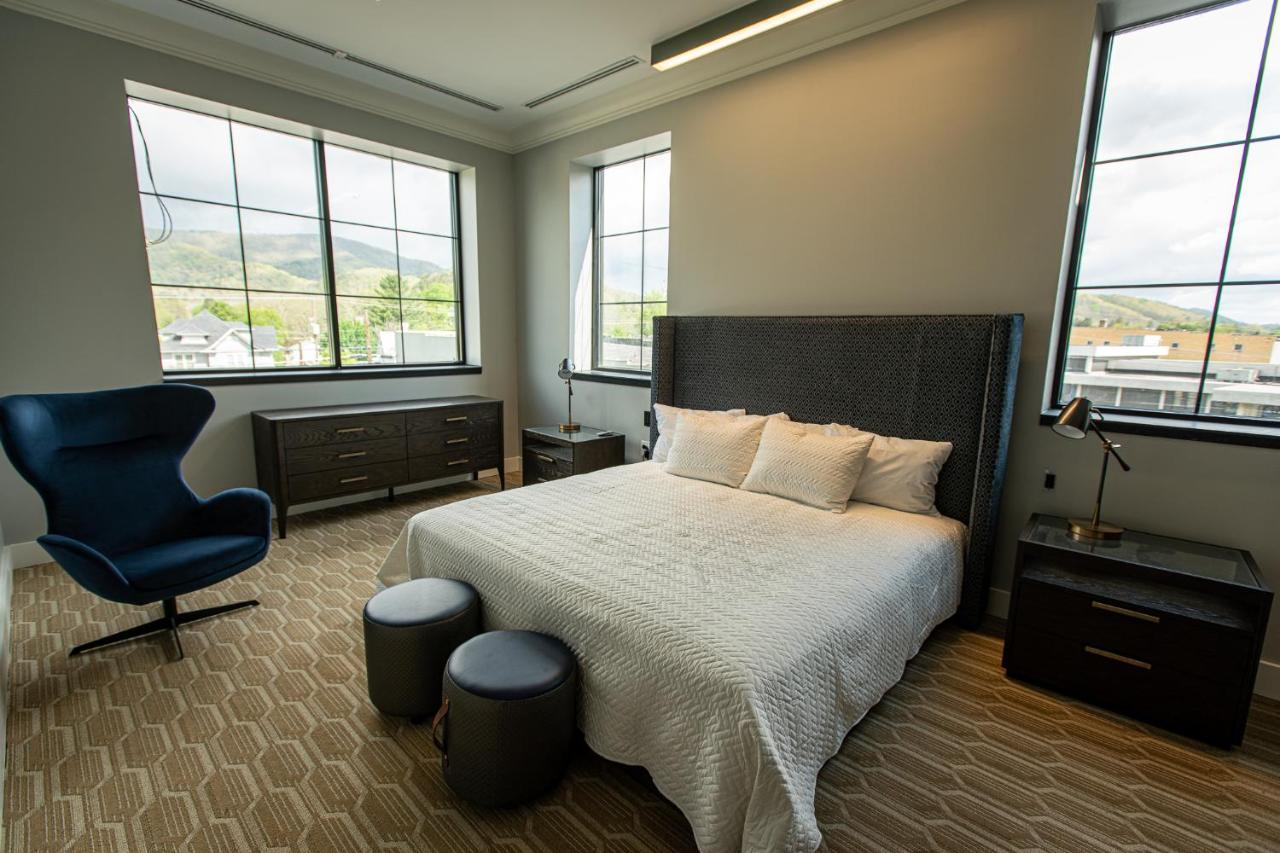 The Schoolhouse Hotel White Sulphur Springs