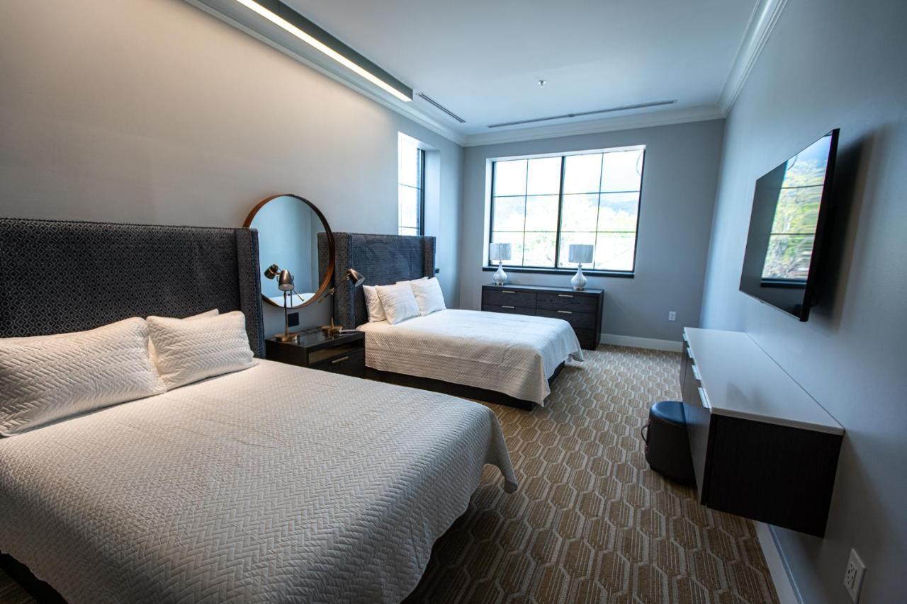 The Schoolhouse Hotel White Sulphur Springs